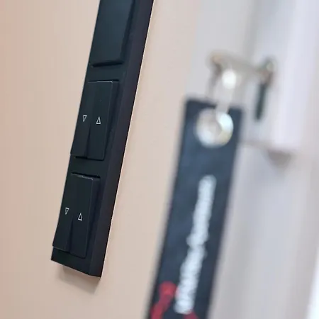 Luxuscontainer Am Nuerburgring #2 Аденау