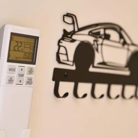 Luxuscontainer Am Nuerburgring #2 Аденау