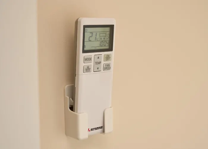 Luxuscontainer Am Nuerburgring #2 *