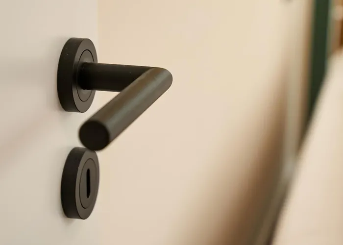 Luxuscontainer Am Nuerburgring #2 *