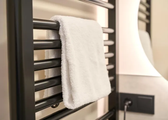 Luxuscontainer Am Nuerburgring #2 Adenau