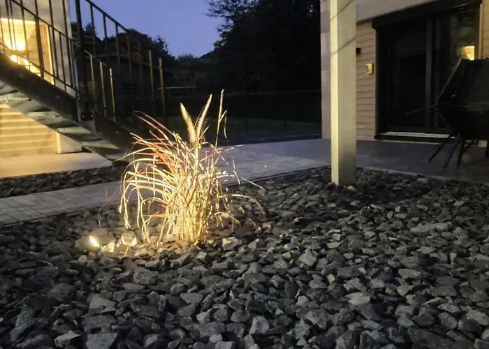 Luxuscontainer Am Nuerburgring #2 * Adenau